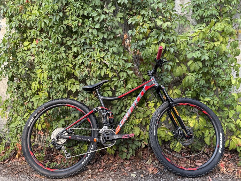 Giant stance M..