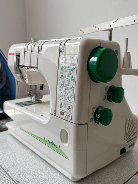 Распошивальная машина janome