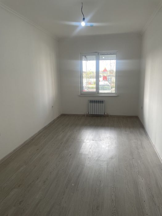 Sotiladi 2 xonali kvartira 1 etaj 16 etajli dom 64,5 m2