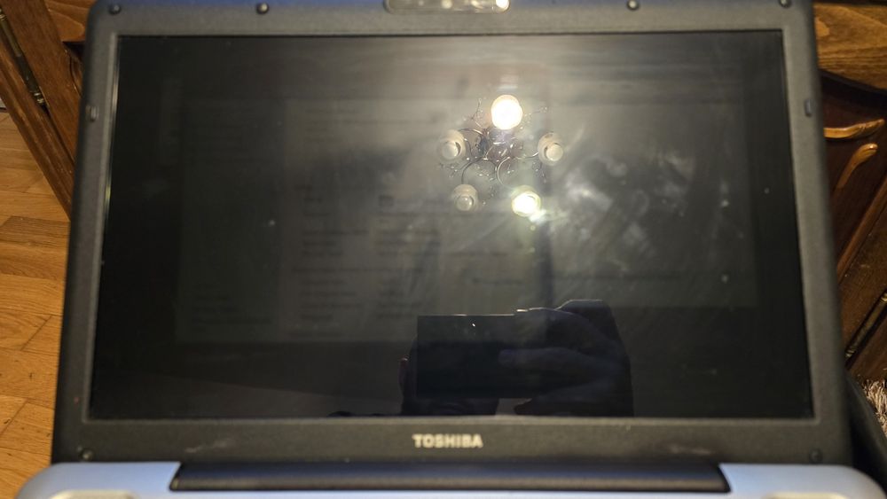 Laptop Toshiba 4gb Ram 500gb hdd