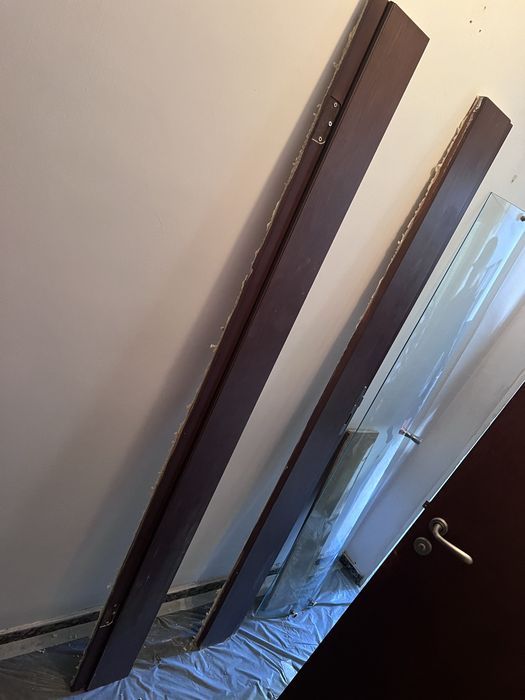 Врата интериорна със стъкло и каса