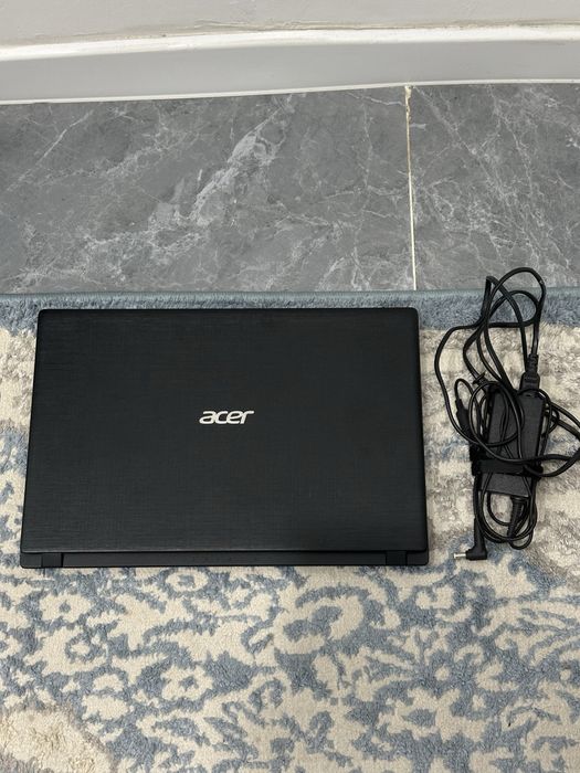 Ноутбук ACER core i3/7020u