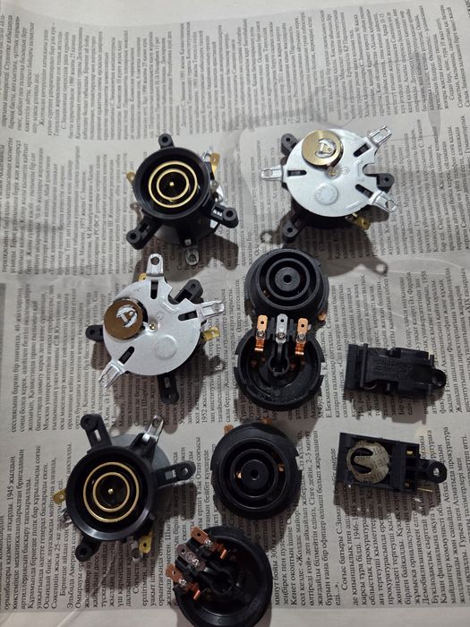 Запчасти для электрических чайник.