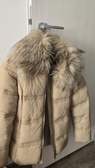 Geaca Guess scurta