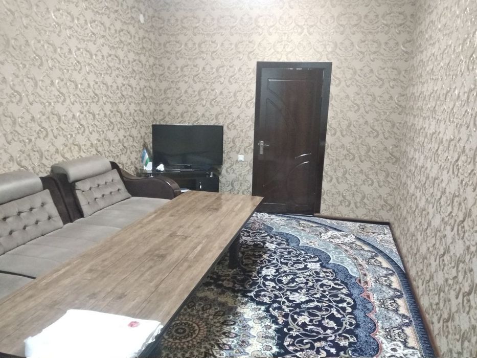 Fargona sh. Asaka bank orqasida 3 xonali uy sotiladi