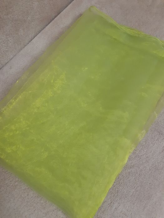 Perdea verde matase bucatarie