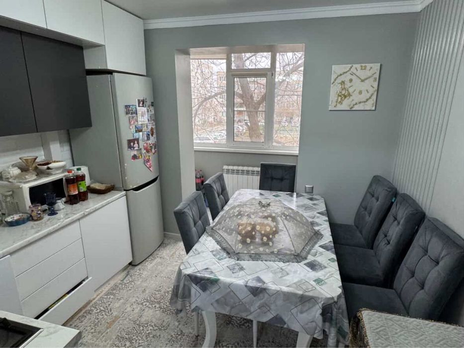 Продам Квартиру 3-х комнатную