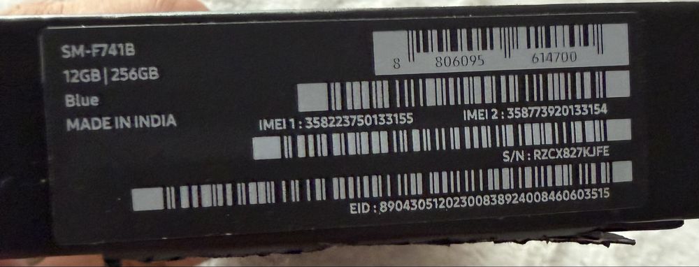 Samsung Z flip 6  128 gb