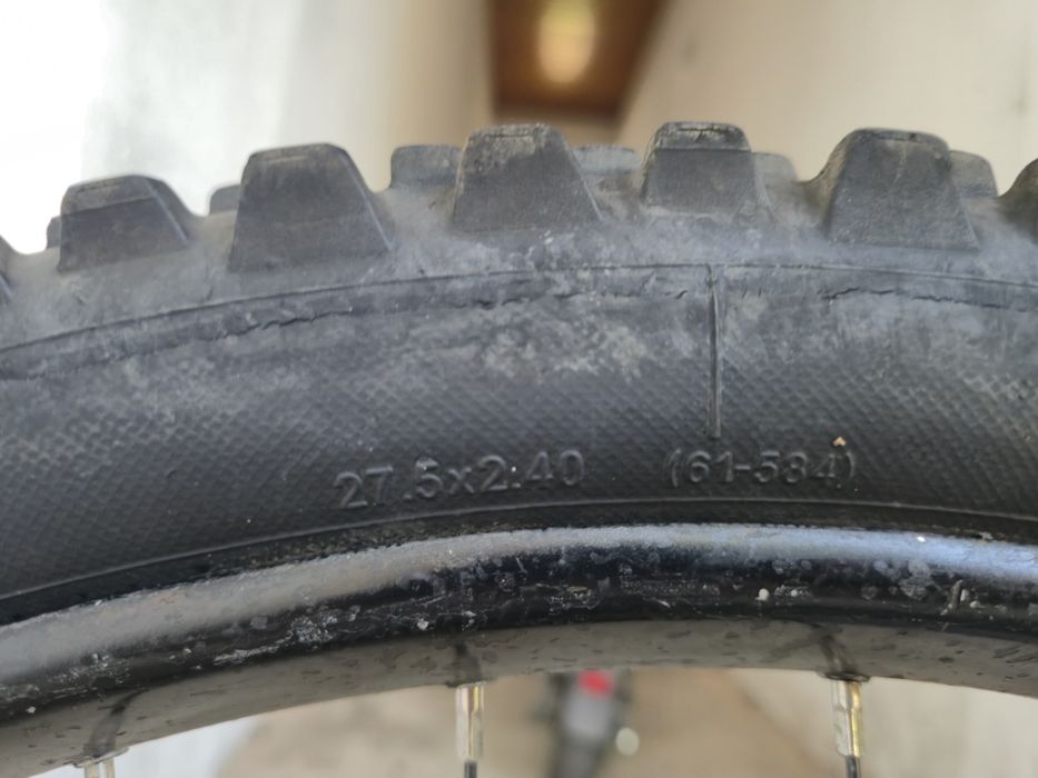 De vânzare anvelopă Michelin DH 22 pe dimensiunea 27.5" x 2.40 (61-584).