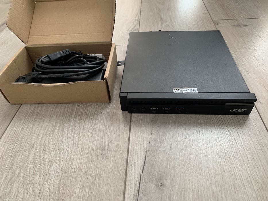 Acer Veriton N4640G cu alimentator