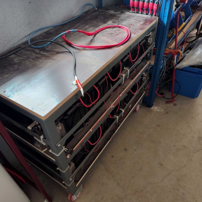 Акумулатори за фотоволтаик (опционално с количка и инвертор)