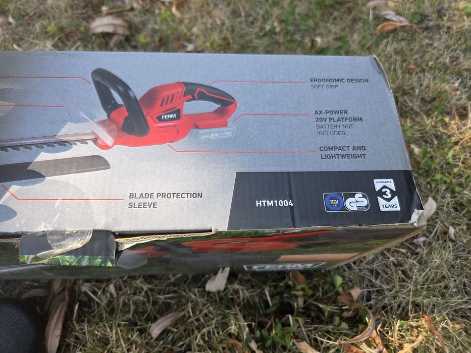 Trimmer electric cu acumulator Ferm