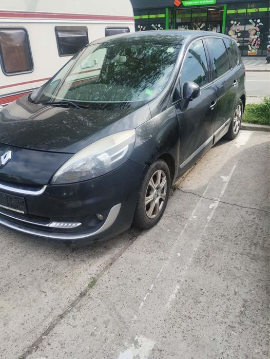 Renault Grand Scenic 3  2013