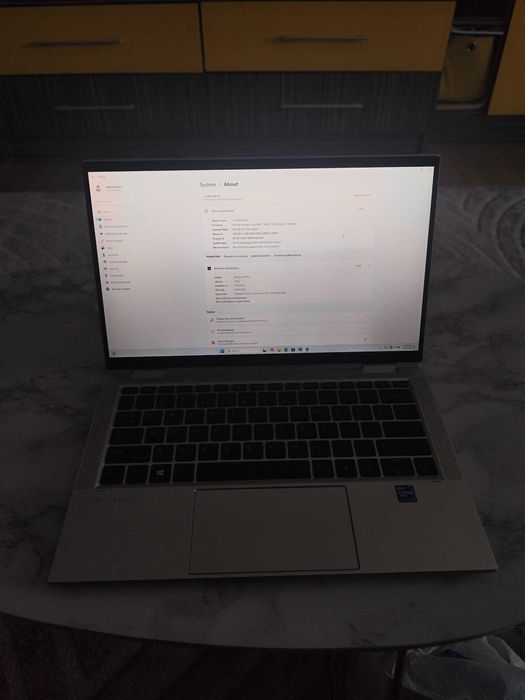 HP EliteBook x360 1030 – i7 / 16GB RAM / 512GB SSD – 2-in-1 touchscreen