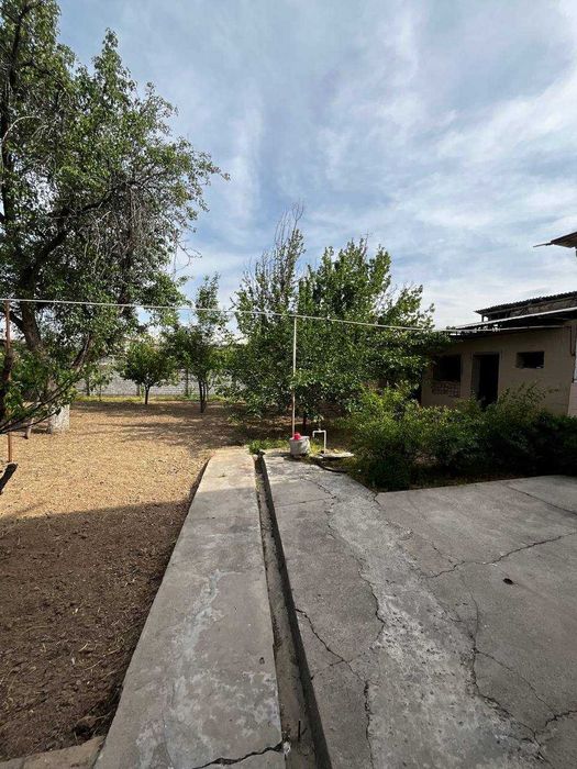 Зудлик билан сотилади! Келес 12 сотих !