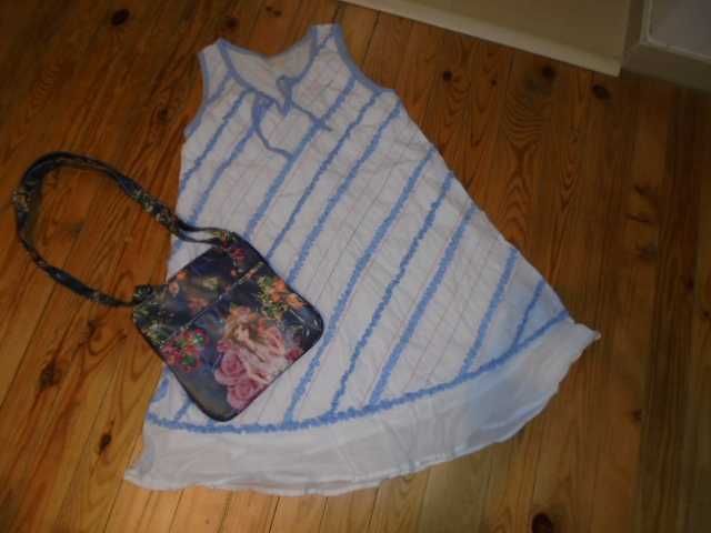 нежна рокля с чантичка