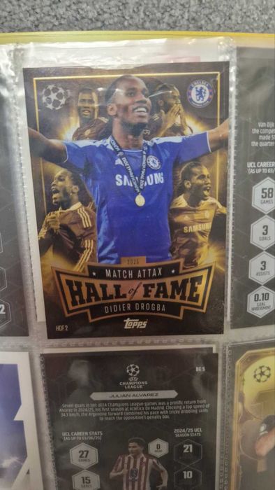 Продавам карти Match Attax сезон 2025/2026