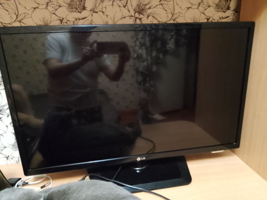 Продам телевизор срочно