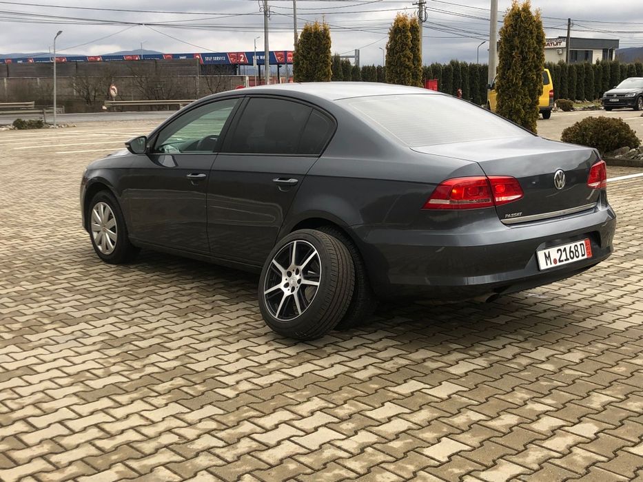 VW Passat an 2012 1.4 benzina 122cp climatronic parktronic jante euro5