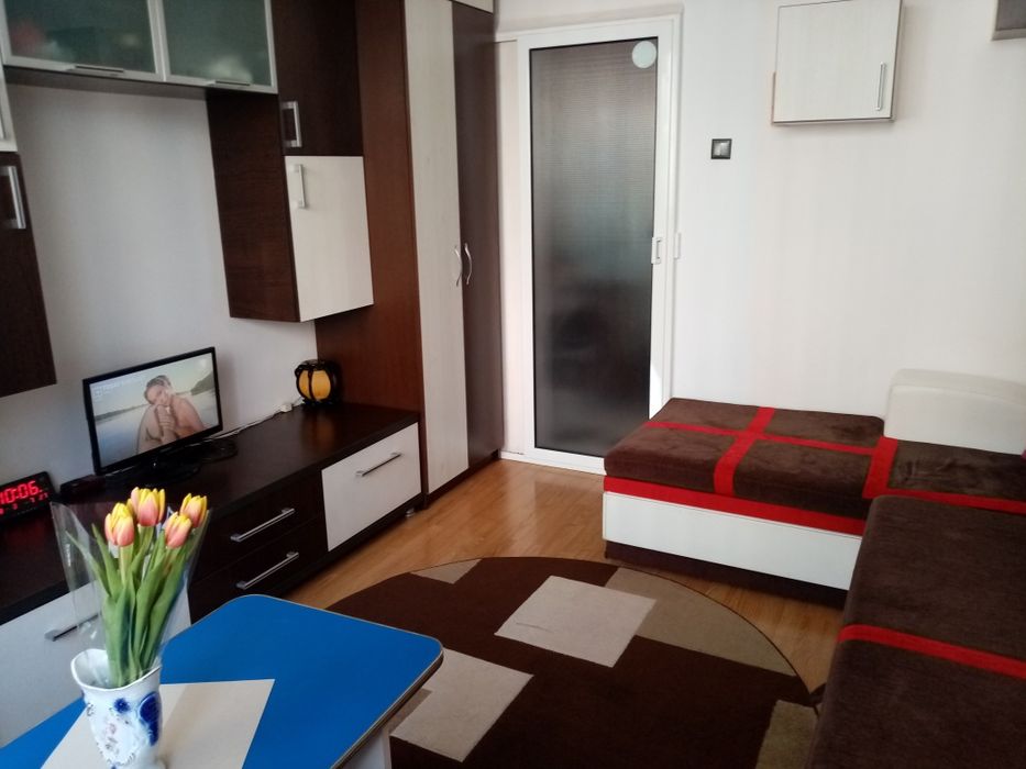 Garsoniera decomandata de închiriat în  Constanța.