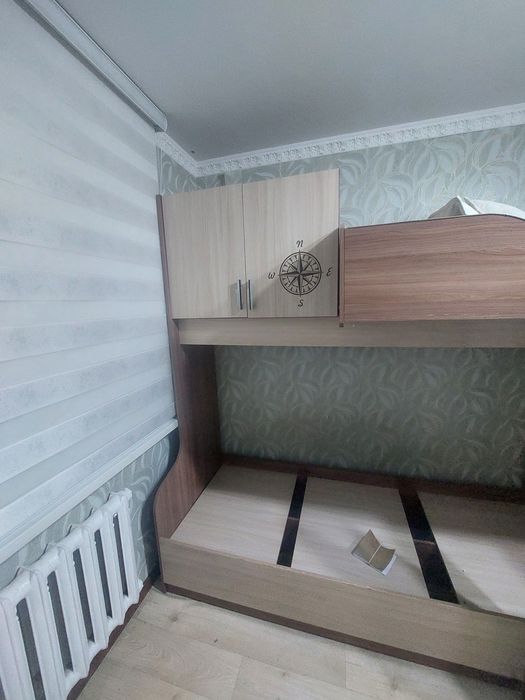 детски крават екі етажды