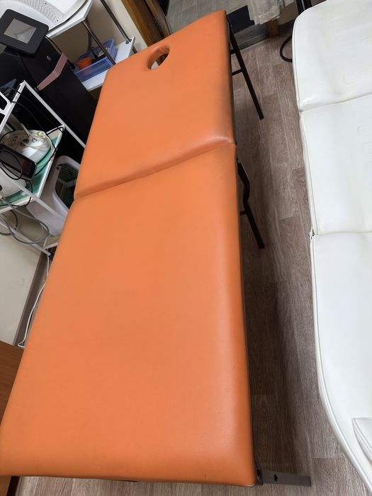 Кушетка массажная