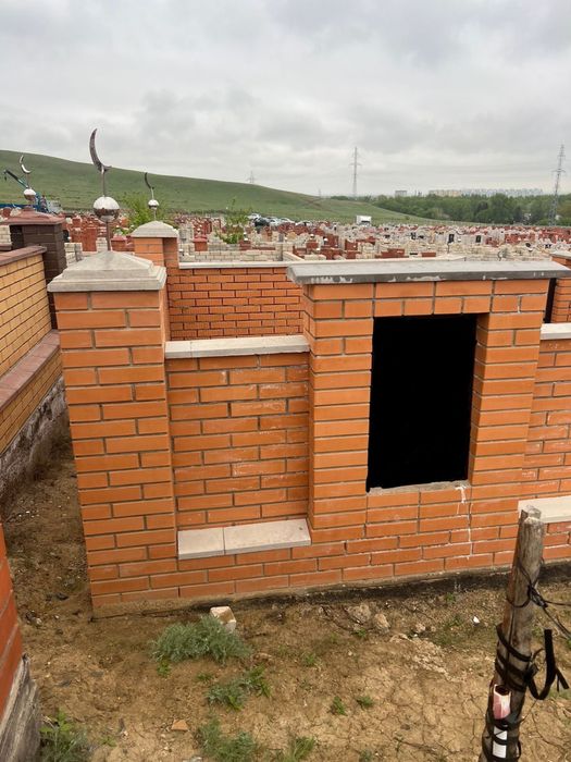 Для мазара, крышки для тумб, парапеты.