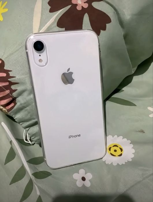 Iphone Xr 62/82 White идеал сост
