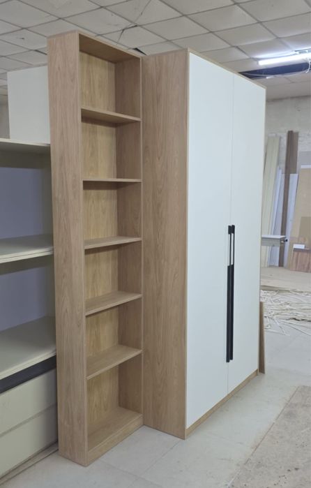 Шкаф для прихожей зоны