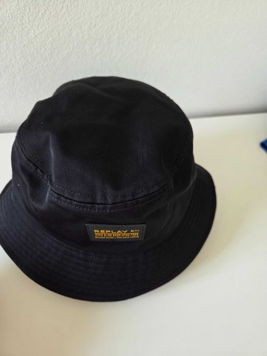 Мъжка шапка Replay