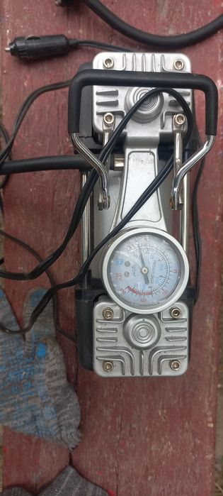 Насос автокомпресор