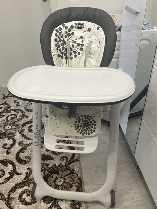 Scaun cu masa chicco polly