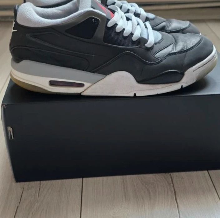 Adidasi jordan 4 rm !!urgent !!