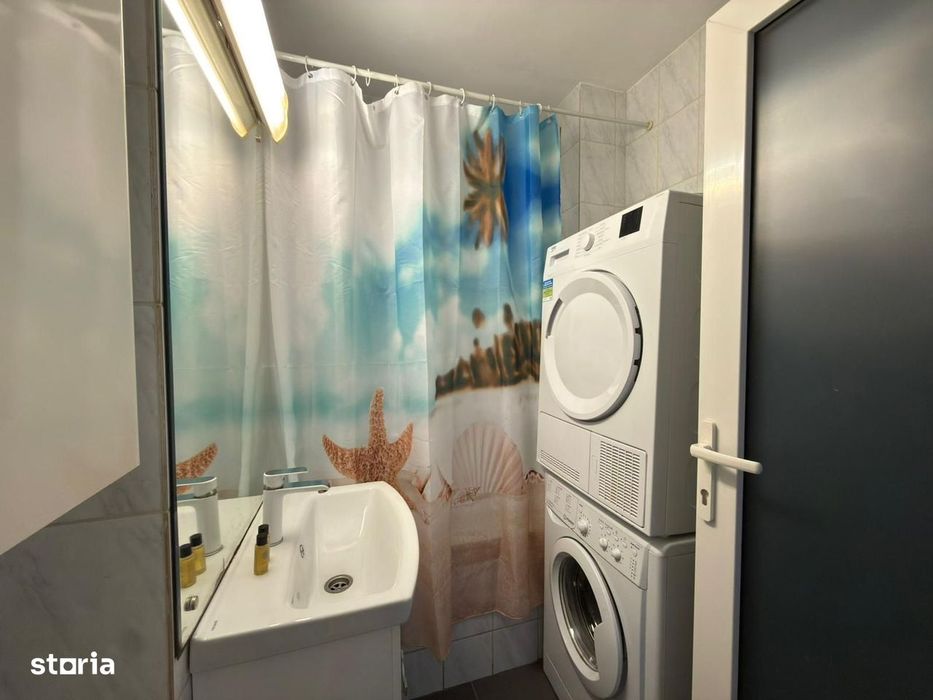 Ap 3 camere, decomandat,etaj 5 – zona Piața Rogerius.Pret 104.900 euro