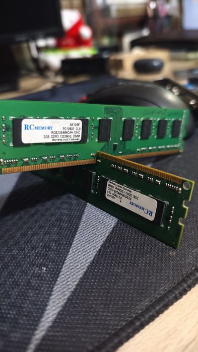 Оперативная память 2+2 Гб DDR3 1333Mhz