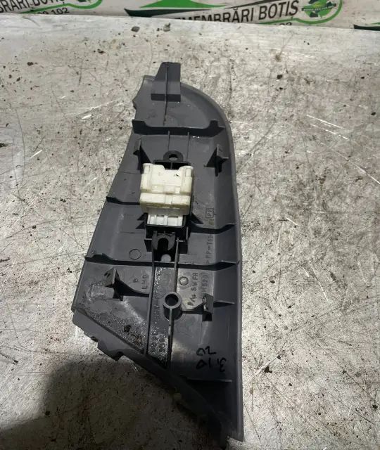 Butoane geam spate stanga Nissan Almera 2002 1.5 MT (90 hp)