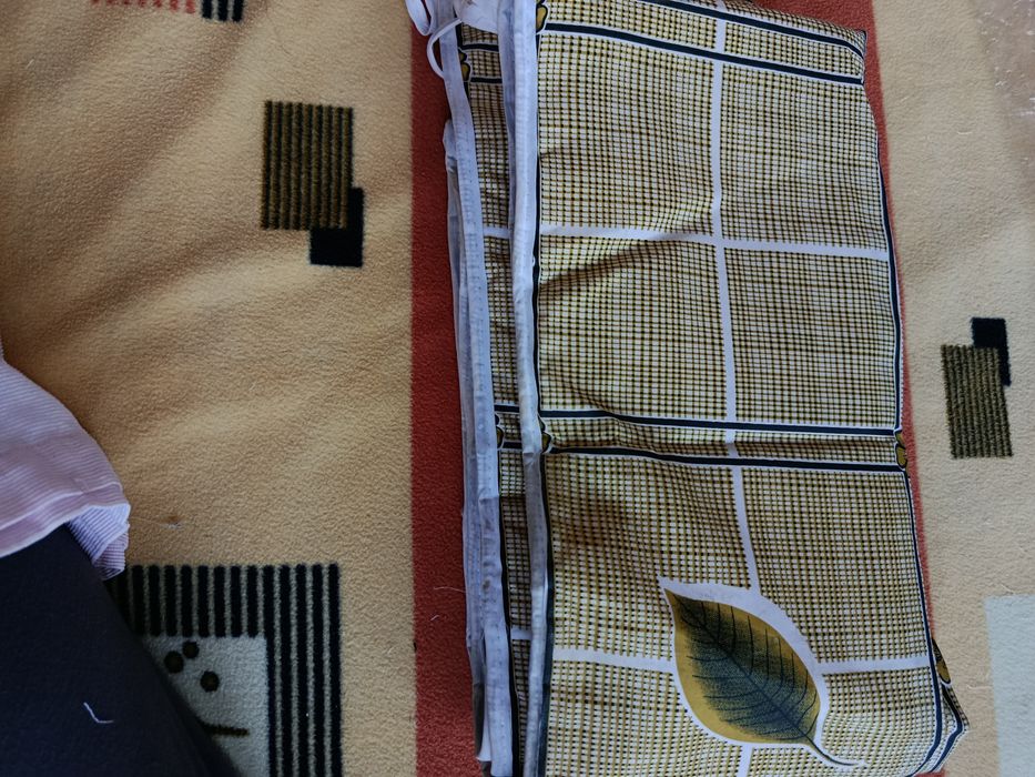 Погремушки , фирменные,одеяло  двух сторонее для  дет. кроват