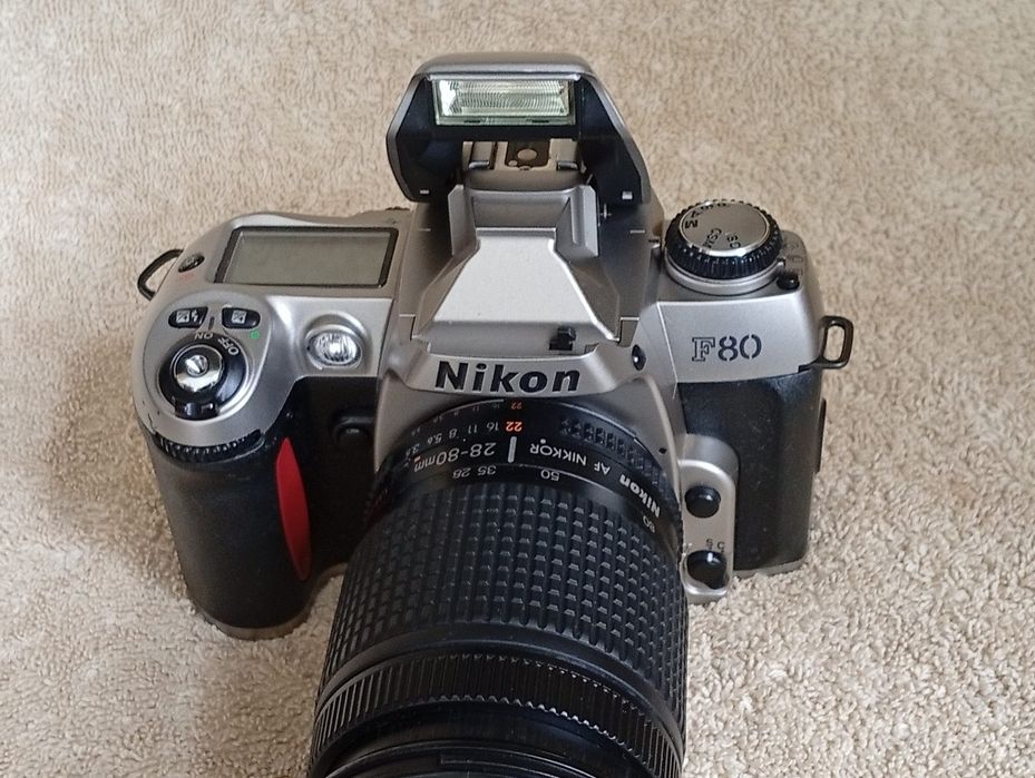 Aparat foto Nikon F 80