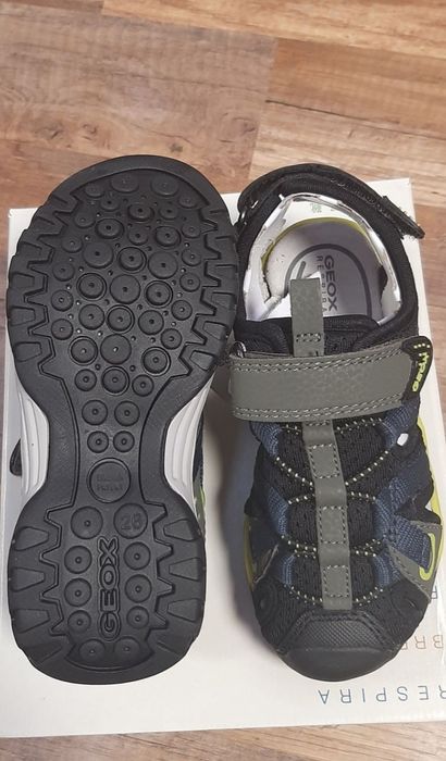 Нови сандали за момче Geox,26н и  27н