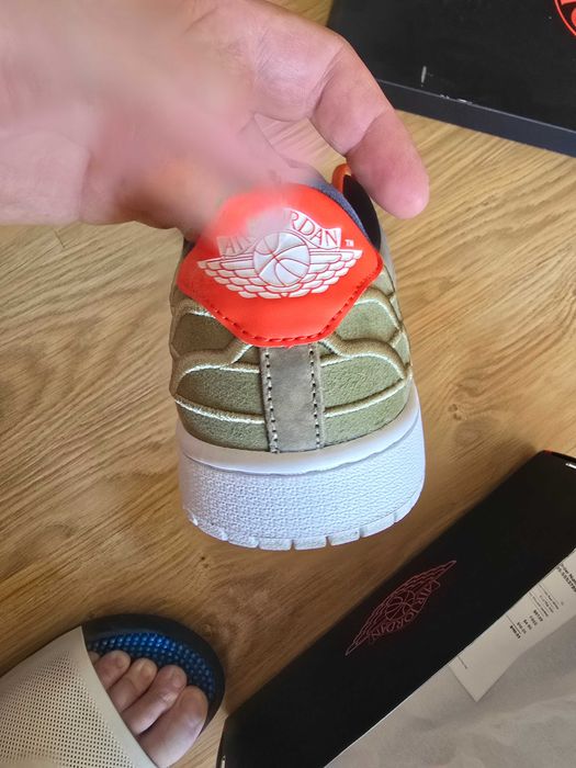 Air Jordan 1 Centre Court