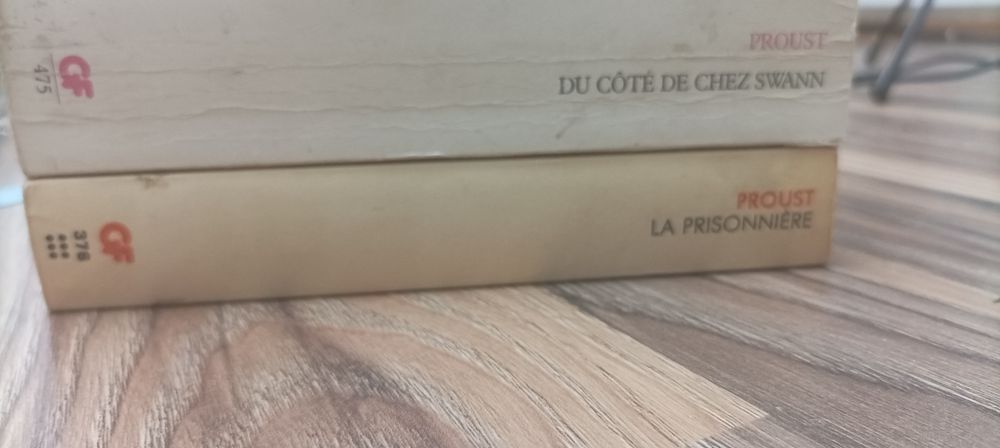 Vând cărți în franceză ( din colecții)