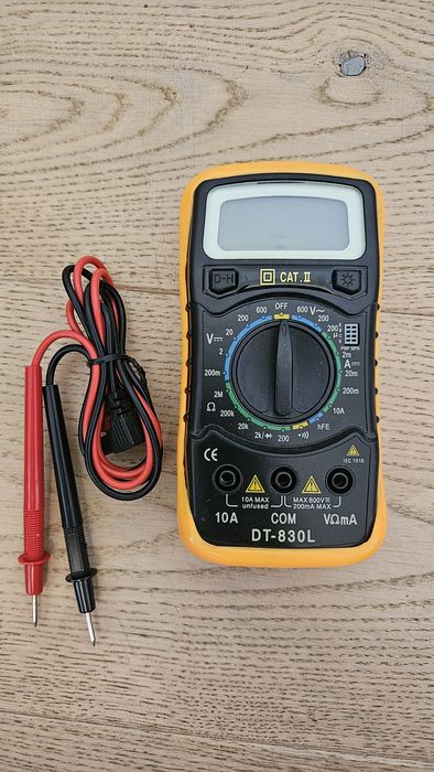 Multimetru digital portabil DT-830L