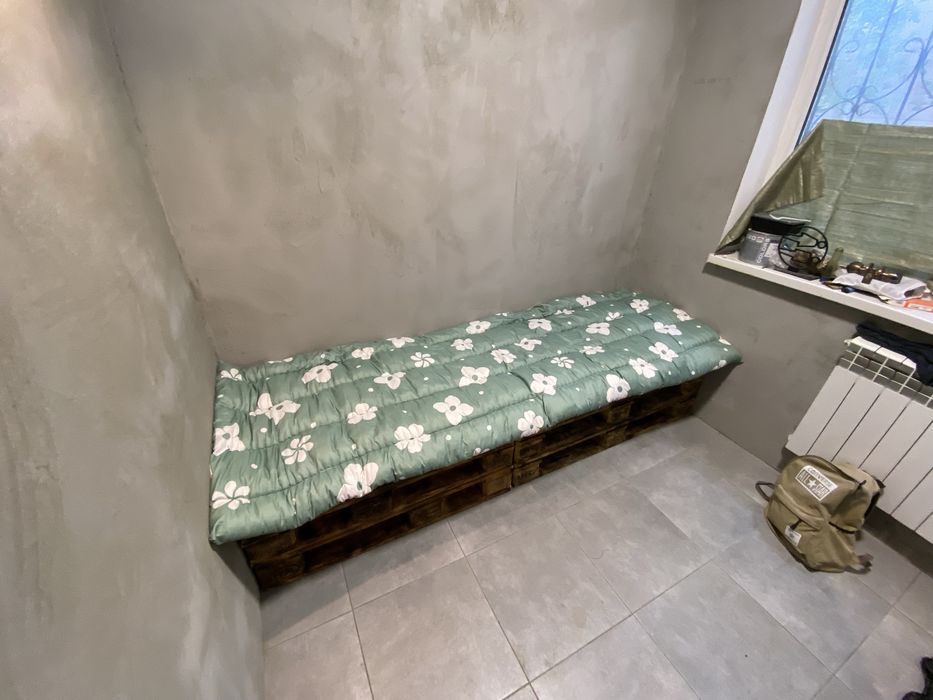 Диван из поддонов