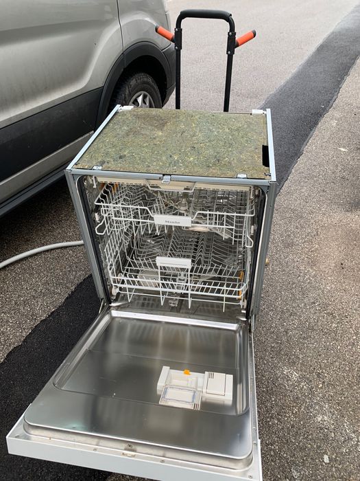 Masina de spălat vase miele