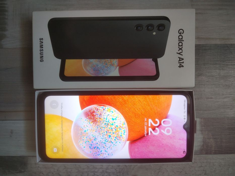 Самсунг А14 телефон