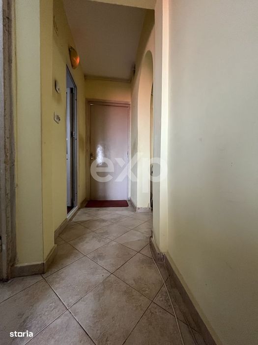COMISION 0% Apartament 3 camere dec 2 bai etajul 3 central Gaesti