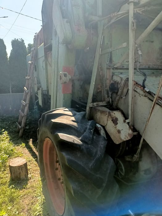 Combină de treierat ceriale