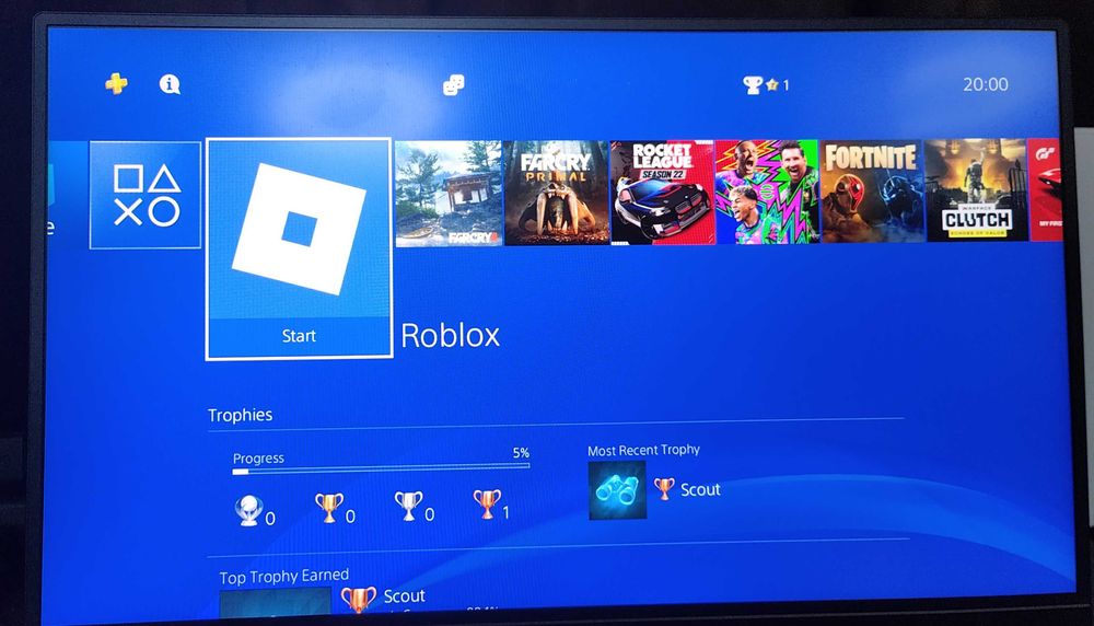 PlayStation 4 slim,2 manete, 23 de jocuri,Roblox,Fortnite,Far Cry 4
