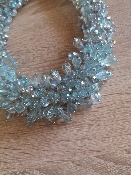 Масивно колие с кристали