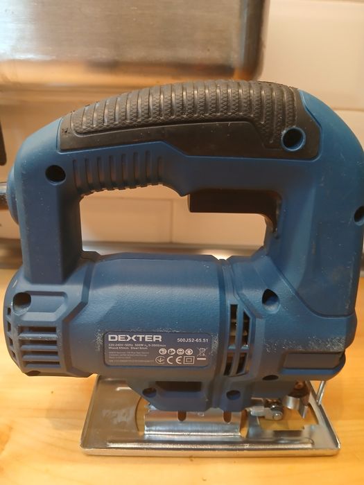 Fierăstrău pendular Dexter